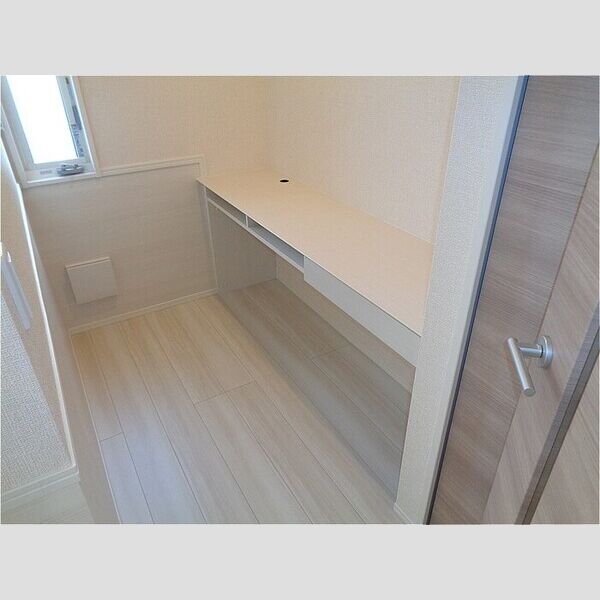 エーデルワイス105号室 ワークスペース