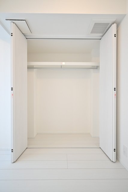 Ｔｈｅ　Ｒｅｓｉｄｅｎｃｅ　Ｎｉｈｏｎｂａｓｈｉ地下1階 クローゼット（洋室2）