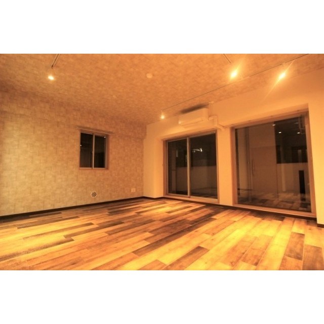 ＦＲＥＡ　Ｍ　桜台101号室 リビング