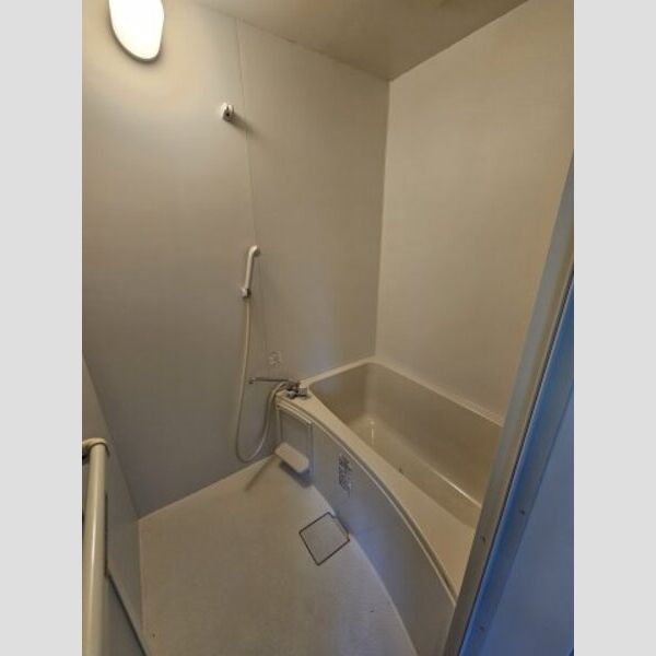 Y art105号室 お風呂