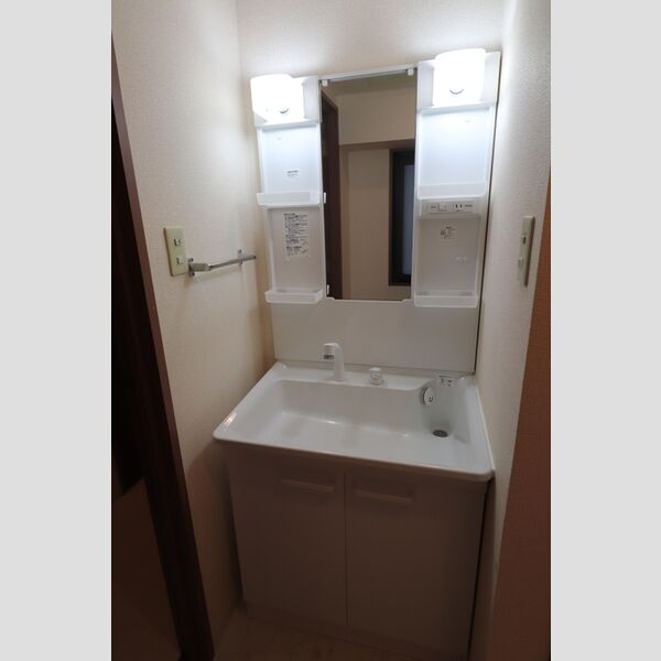 クレドール草加405号室 洗髪洗面化粧台