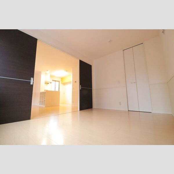 ビーノ　Ⅱ102号室 洋室6帖