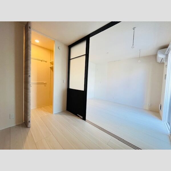 クローネ湘南105号室 洋室