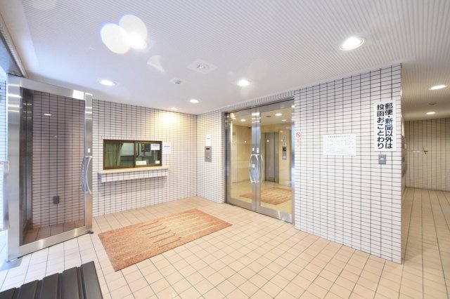 パーク・ノヴァ横浜阪東橋 エントランス