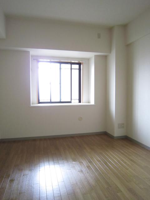 ヴィオレ湘南0302号室 寝室