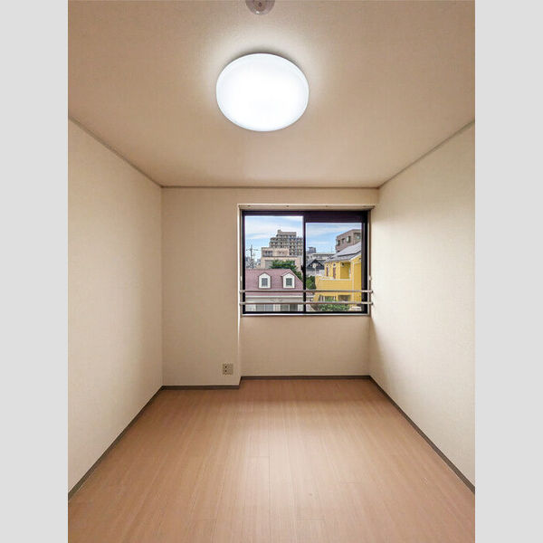 ピュアコート　(3)参番館305号室 洋室