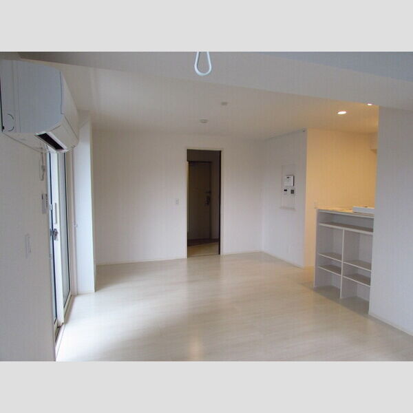 トップXI203号室 室内