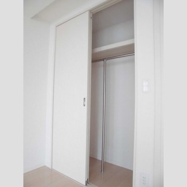 アーバンシャトー千葉 クローゼット