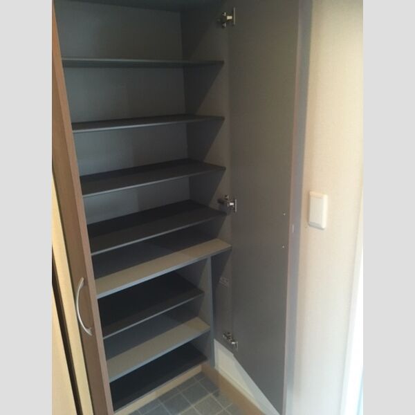 グレイスレジデンス中央 シューズボックス