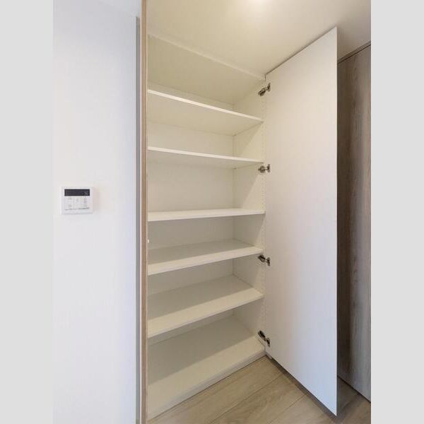 S-RESIDENCE東浦和agua108号室 リビング