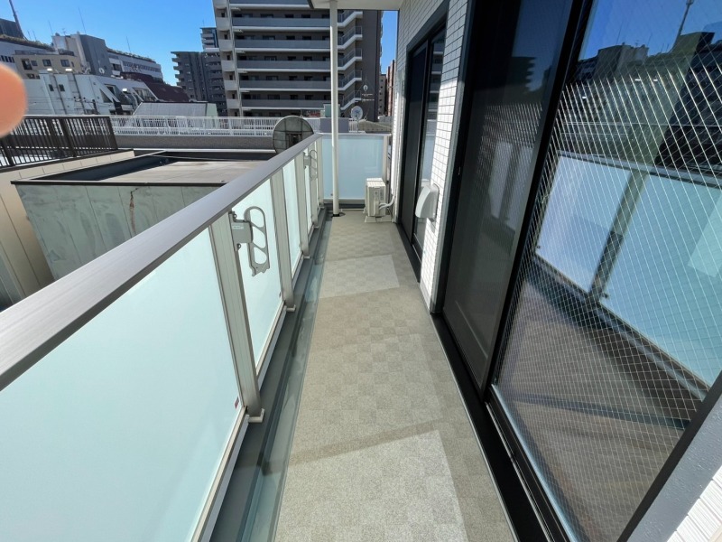 エクセレントアフィー横浜橋4階 バルコニー