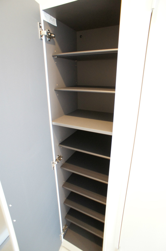 リブリ・腰越 収納