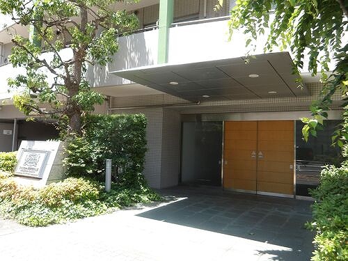 ライオンズシティ東陽町親水公園 エントランス外観　※2025年6月撮影