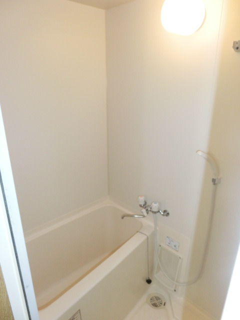 アメニティ高幡 浴室