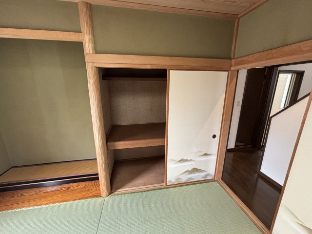 番田清水貸家 収納