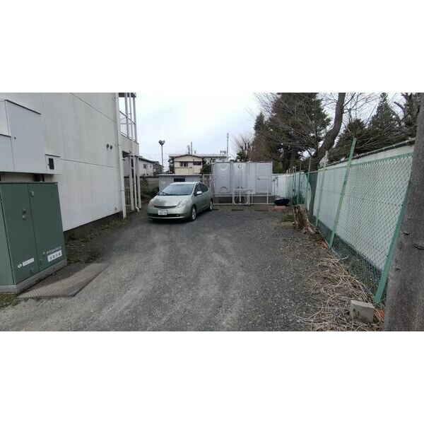 アレイタチヒ3号棟315号室 駐車場