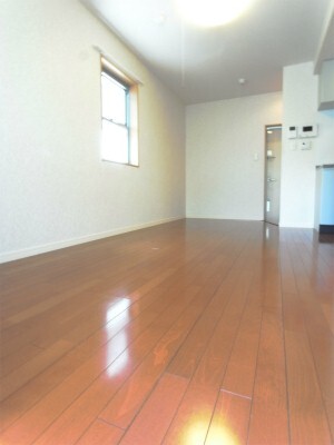 リブリ・かのん1階 null