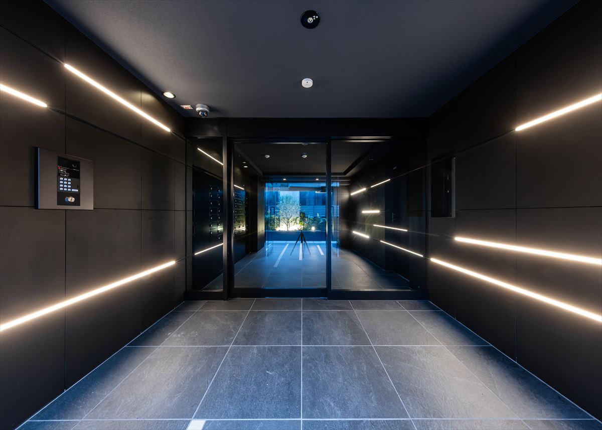 DIPS明大前110号室 エントランス