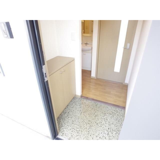 クレストＢ 玄関