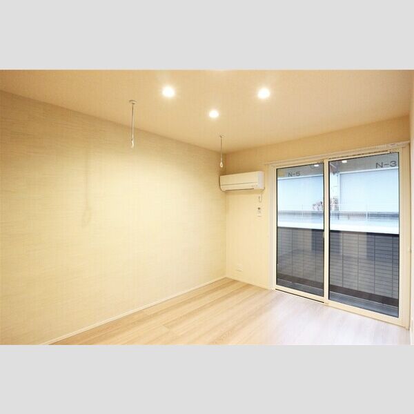 ローテ　ベルク105号室 洋室