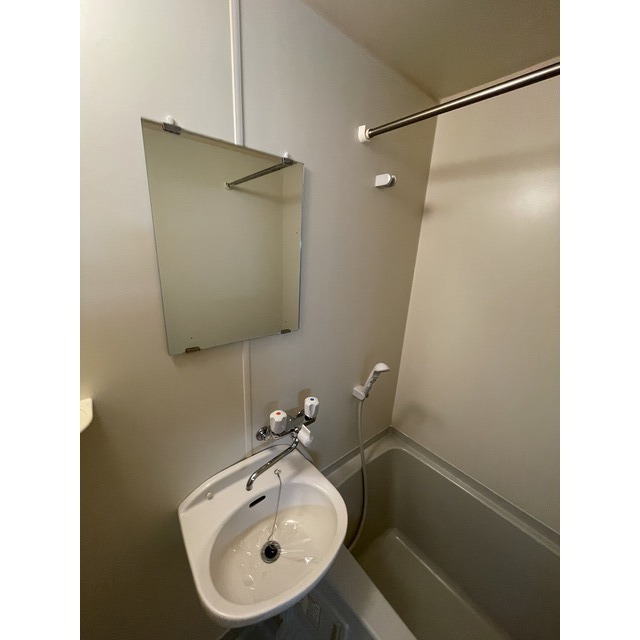 グランシャリオ105号室 同建物別部屋の参考画像