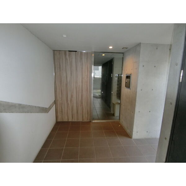 リーフコート エントランス