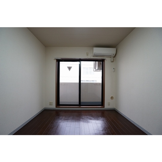 アーバンフォーレスト 洋室