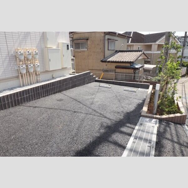 フルーレ 駐車場