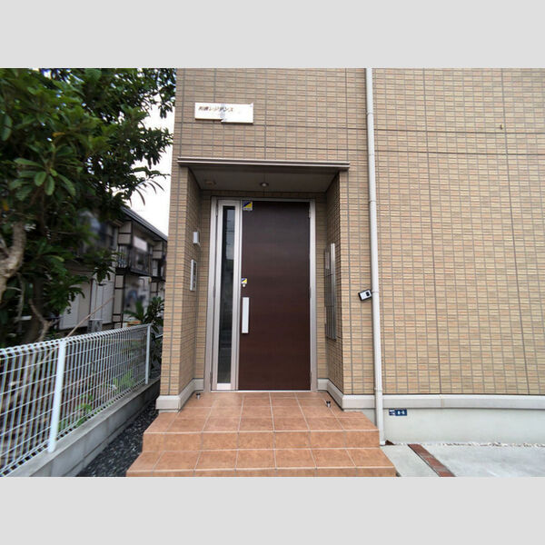 利根レジデンス エントランス