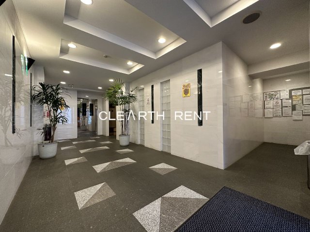 パレステュディオ新宿御苑前3階 キレイで清潔感ある共有部/管理体制良好