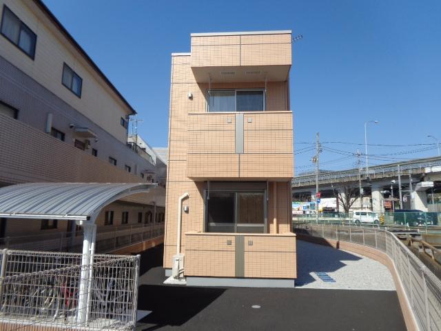 ファイン　コーラル 外観写真（昼）