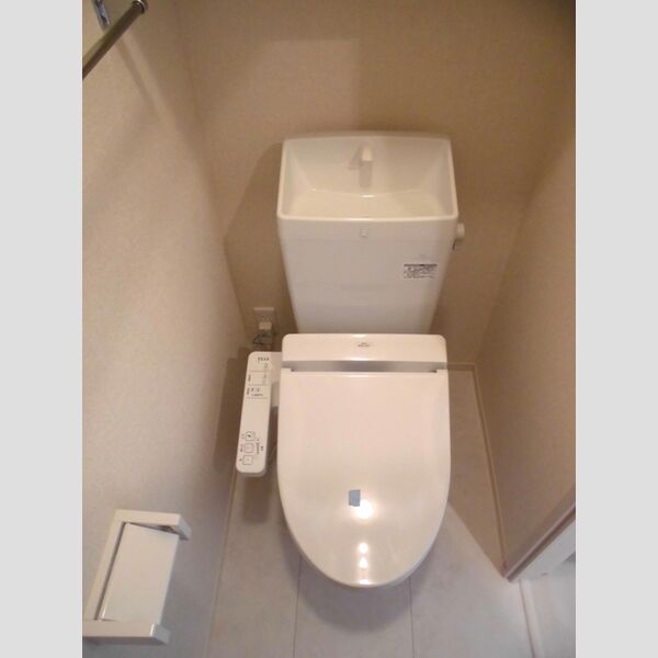 フレシール西大宮Ⅱ 温水洗浄暖房便座付き♪