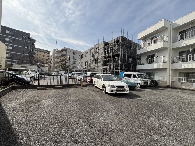 カーサ・ノザキ 駐車場