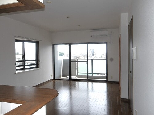 レクセルマンション川越大手町 LDK約16.1畳別角度　※2025年6月撮影