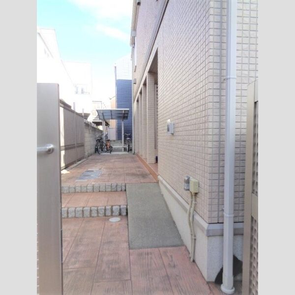 コンフォール大田中央 共用廊下・駐輪場