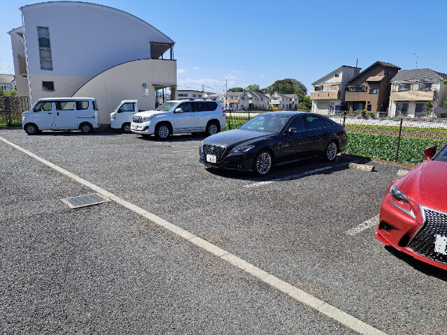 アネーロ調布1階 駐車場