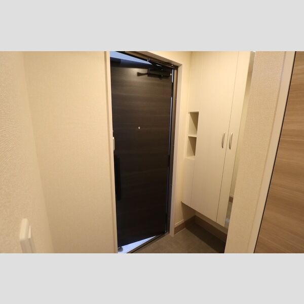 グランテージ海神F 玄関