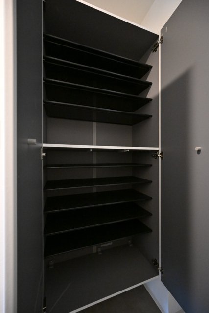 フェリデンシア御嶽山4階 靴入