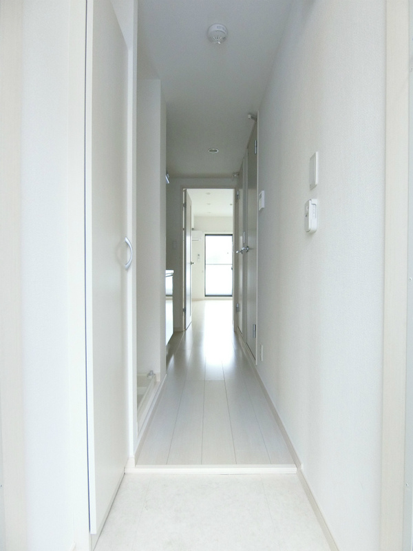 リブリ・東寺尾東台3階 玄関