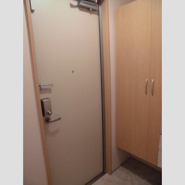 ロマージュさくら 玄関