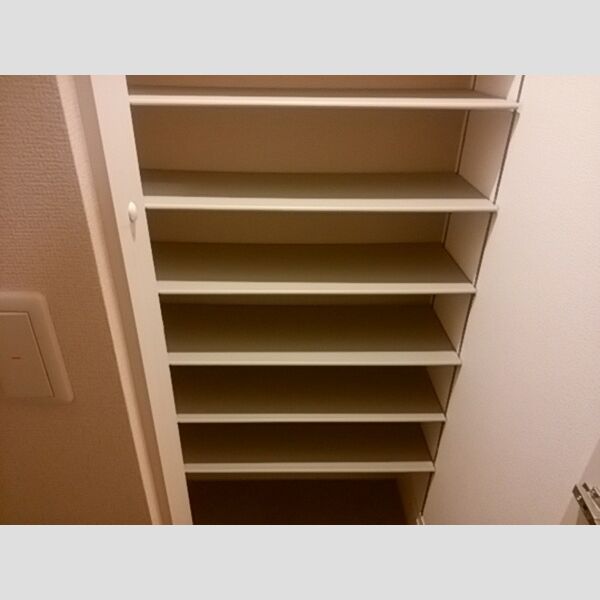 ドルチェ・アンナC103号室 シューズボックス