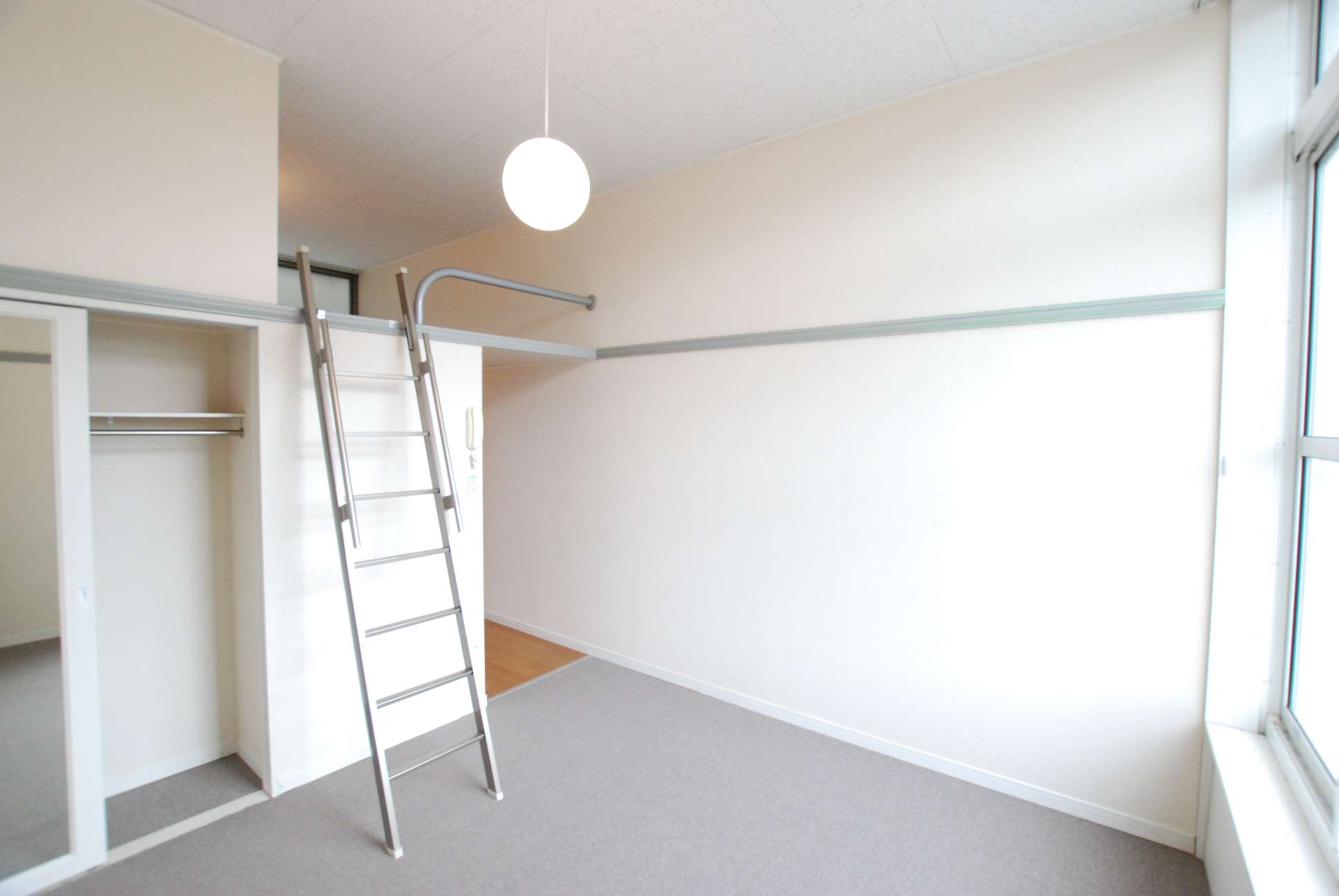 レオパレスアルファ 同タイプ写真の為、現況優先。