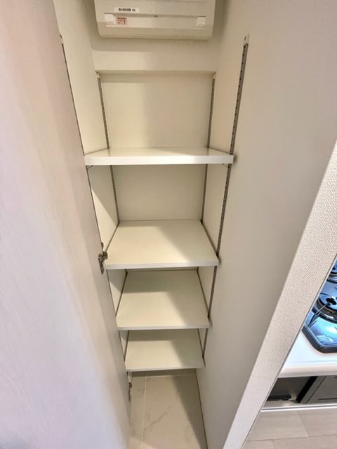 ラクラス四谷三丁目 収納
