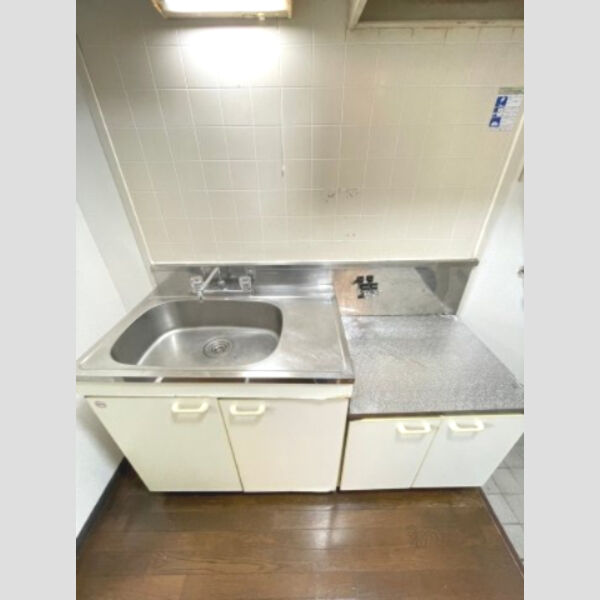 コーポグローリア 賃貸中につき、前回募集時のお写真になります。