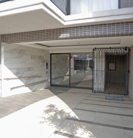 レ・ジェイド桜上水ティアラ エントランス