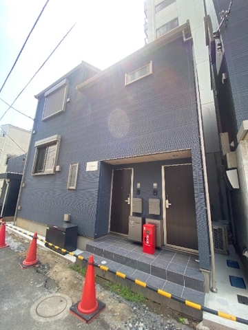 トレポルテ1階 外観