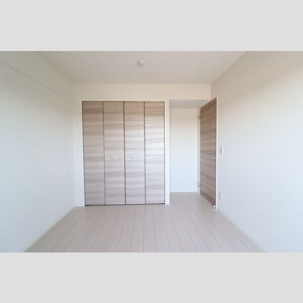 LIGHT  HOUSE806号室 洋室6.1帖