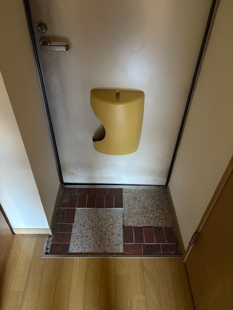 オーバル柏 玄関