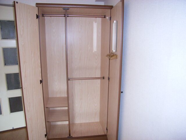 ミレ・関町0206号室 収納