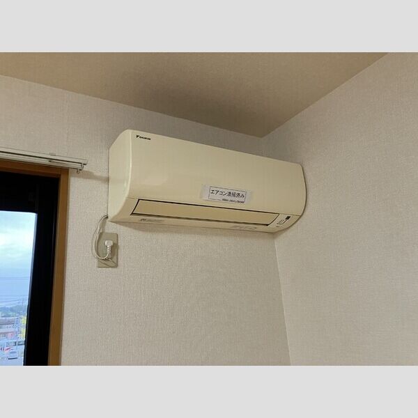 ルミエールC エアコン